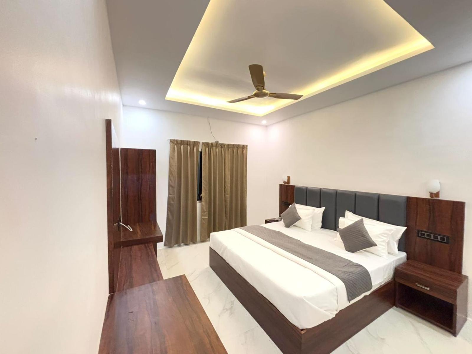 Hotel Omkar Palace Ayodhya المظهر الخارجي الصورة